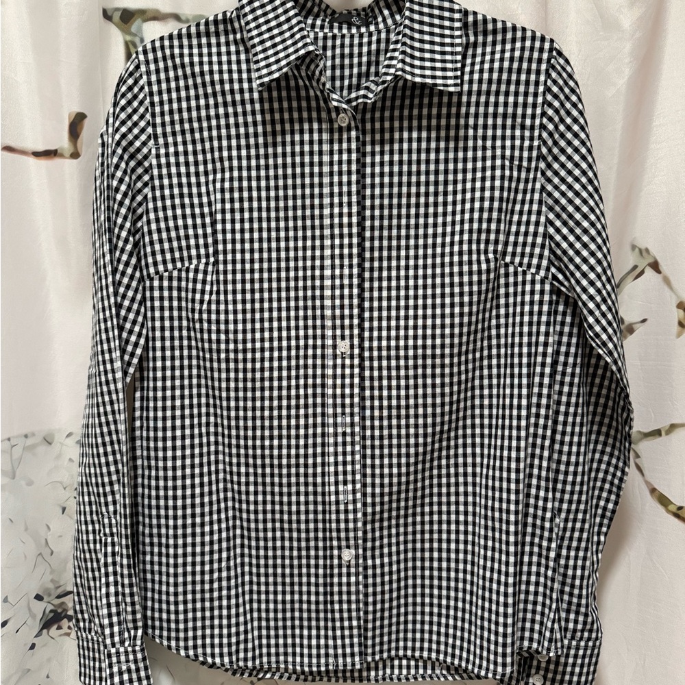 AMPERSAND AVE Black and White Button Down Shirt